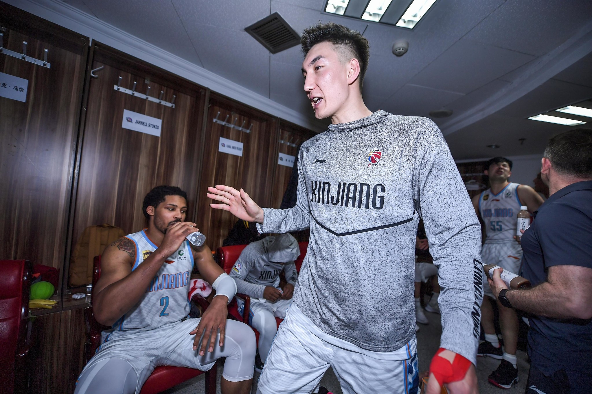 cba季后赛直播免费观看直播高清-爱游戏ayx