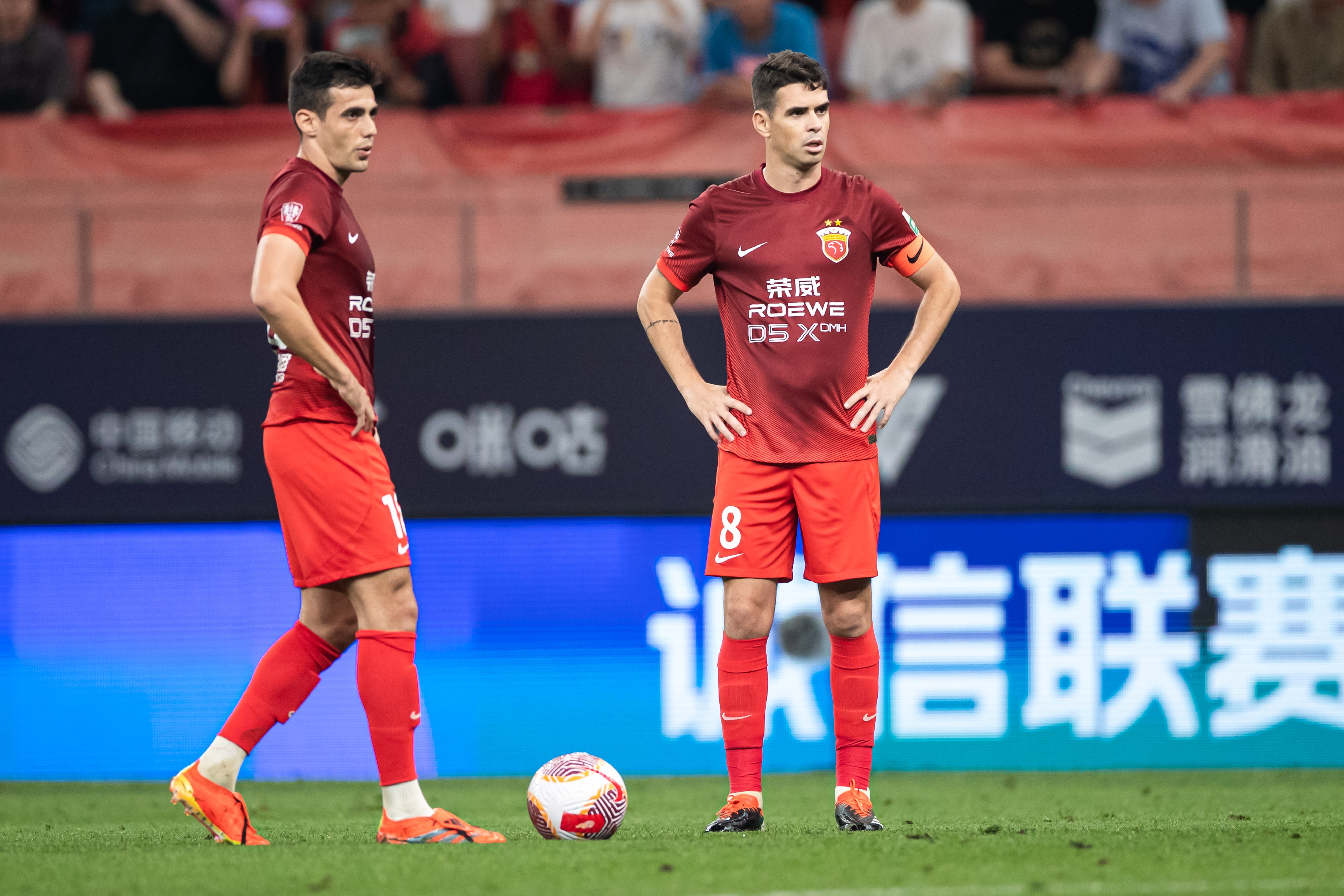 社区盾赛前再迎强敌,上海申花内部沟通,主帅态度——悬念犹存,更衣室氛围转暖的简单介绍-爱游戏ayx体育真人