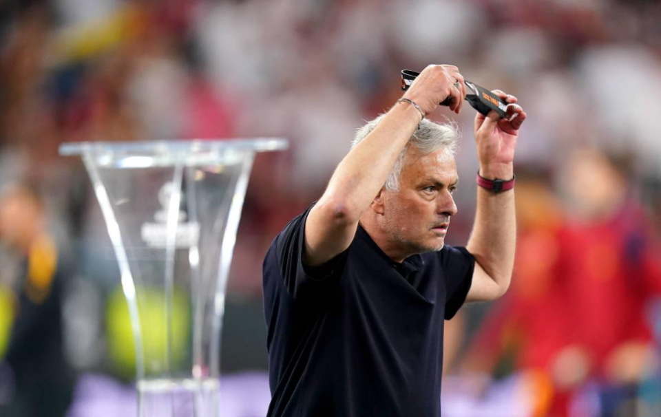 包含集结日拜仁慕尼黑备战意大利杯，防线松动细节曝光，底气十足，控场能力受关注的词条-爱游戏ayx官方入口